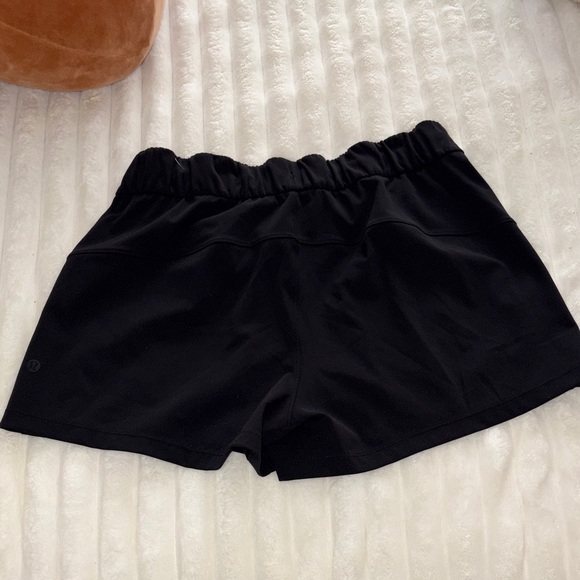 Lululemon Black Women's Shorts - Picture 3 of 4